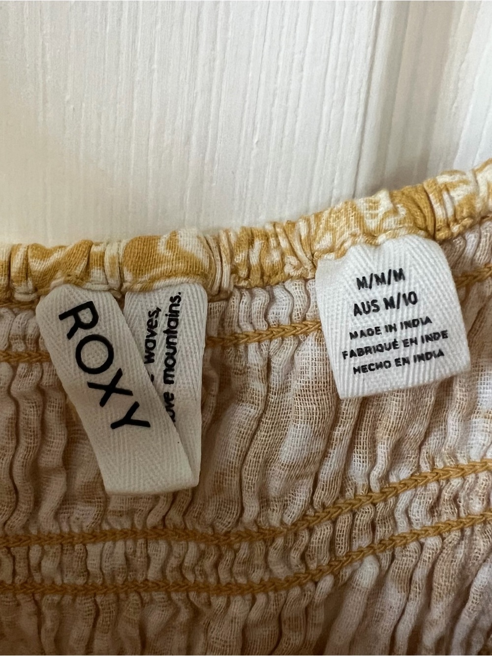 yellow roxy top - Picture 4 of 5
